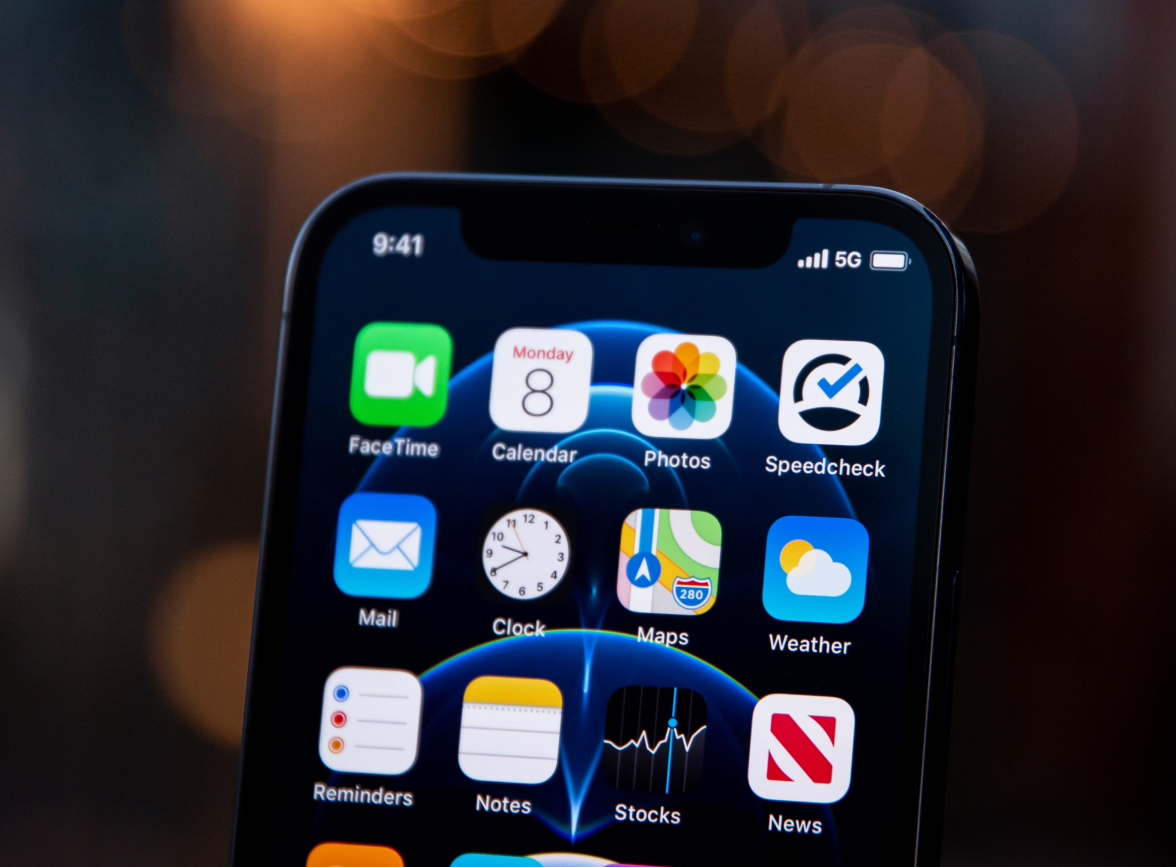 成安苹果手机维修分享为什么 iPhone 12 在冬季会自动关机 